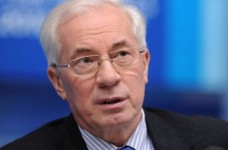 Прем’єр обіцяє, що зарплати вчителів зростуть до рівня середньої у промисловості