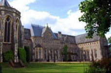 Школа-пансіон St Edmund's School Canterbury (Велика Британія)