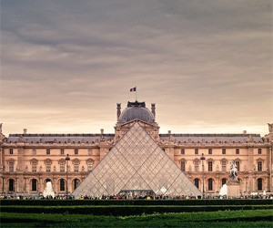 Що робить Париж найкращим містом світу для студентів?