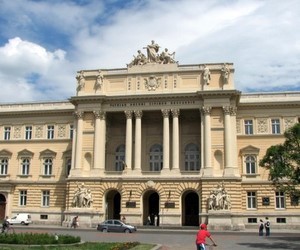 Вини Вакарчука у невиплаті індексації стипендій немає, – ЛНУ ім. Івана Франка