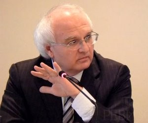 Міносвіти замінило Вакарчуку догану на попередження