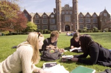 Вибір університету за кордоном: на що варто звернути увагу