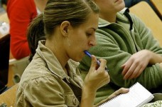 Міносвіти знову звертає увагу вузів на своєчасній виплаті стипендій