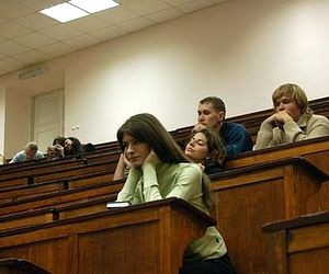 У 2012 році держзамовлення буде зменшено на 10%?