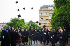 Вручення дипломів у kmbs