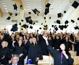 Відкрито набір на навчання в Університеті Вістула (Польща)