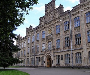 Топ-10 вузів України за обсягом державного замовлення