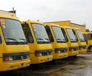 У найближчі два роки ми закриємо проблему шкільного автобуса, - Азаров