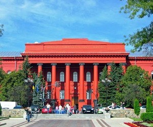 ТОП-10 вузів за кількістю поданих заяв