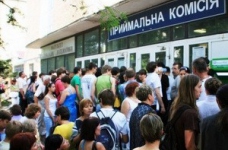 11 серпня розпочинається зарахування абітурієнтів на контрактну форму навчання