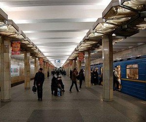 Метро на 2 години "посунуло" початок занять у КПІ