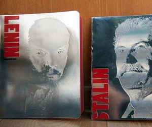 У Міносвіти не сертифікували зошити зі Сталіним та Леніним