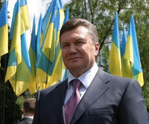 Янукович відкрив школу у Києві