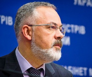 Більшість іноземних студентів в Україні отримують освіту російською, - Табачник