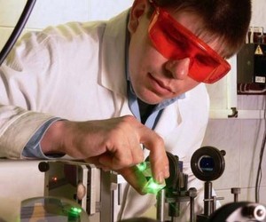 Уряд збільшив розмір стипендії для молодих учених до прожиткового мінімуму