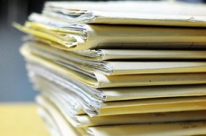 У Міносвіти просять атестаційні комісії зменшити паперовий тиск на учителів