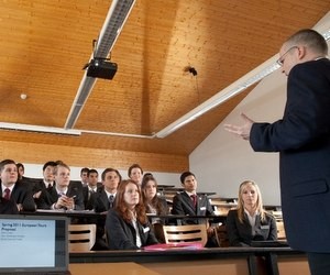 Swiss Montreux Business School (Швейцария)