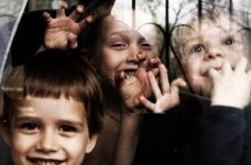 Приєднуйтесь до благодійної акції київських студентів "Подаруй дитині диво"