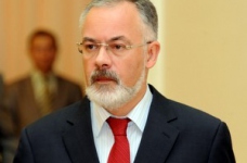 Міністр освіти поїхав до ОАЕ