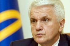 Литвин хоче працювати в освітньому комітеті
