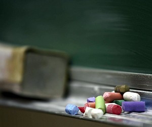 Чиновників просять не виганяти вчителів у відпустки