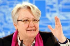 Міністра освіти Німеччини можуть позбавити наукового ступеня