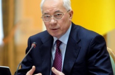 Азаров просить збільшити держзамовлення на спеціалістів ІТ-галузі