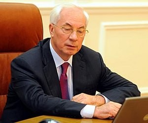 Азаров підтримає законопроект Згуровського?