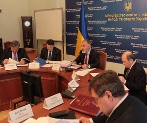 У МОН присвоїли вчені звання та присудили наукові ступені