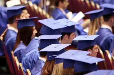 Вступ за кордоном: до чого варто бути готовим