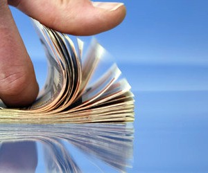 Оклади освітян не нижчі прожиткового мінімуму, - Міносвіти