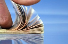 Оклади освітян не нижчі прожиткового мінімуму, - Міносвіти