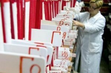 Міносвіти не хоче скасовувати медичні довідки для абітурієнтів