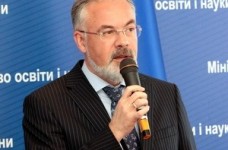 Нам вдалося повернути правду про війну у підручники, - Табачник