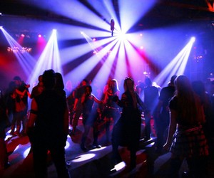 Діти не зможуть відвідувати розважальні заклади вночі