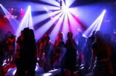 Діти не зможуть відвідувати розважальні заклади вночі