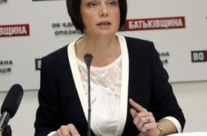 Влада поступово перекриває кисень тестуванню, - Гриневич