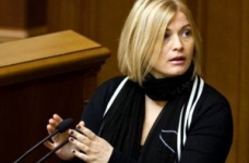 Від Азарова вимагають розібратися, як освітяни стали антифашистами