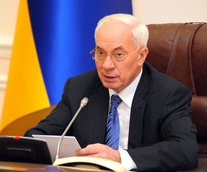 Азаров хоче розробити план кадрового забезпечення країни