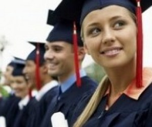 МОН дозволяє вишам приймати студентів-контрактників