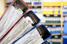 Українська школа потерпає від бюрократії чиновників, - опитування