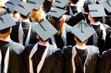 Які університети готують керівників