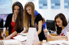 Приймальні комісії беруть гроші за роботу?