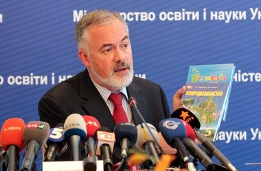 МОН системно оновлює зміст освіти, - міністр