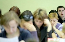 Столичних учителів змушують вступати до ПР, - УДАР