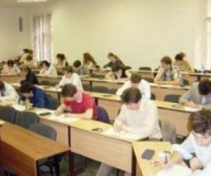 Студентський захист: МОН знову зменшує фінансування стипендій