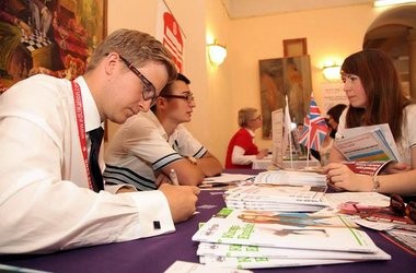 Чи варто їздити за освітою до Великої Британії?