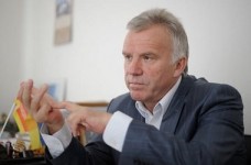 Примусом учителів не утримаєш, - Ніколаєнко