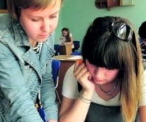 Абитуриенты рассказали, где прятали шпаргалки на тестах