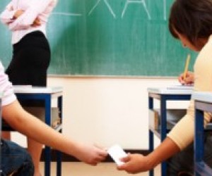 УЦОЯО не рекомендує списувати на тестах